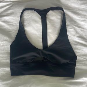 Lululemon t strap sports bra, size 8, black and navy with mesh detail.